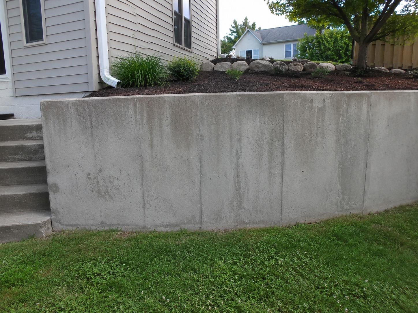 Wellington retaining wall